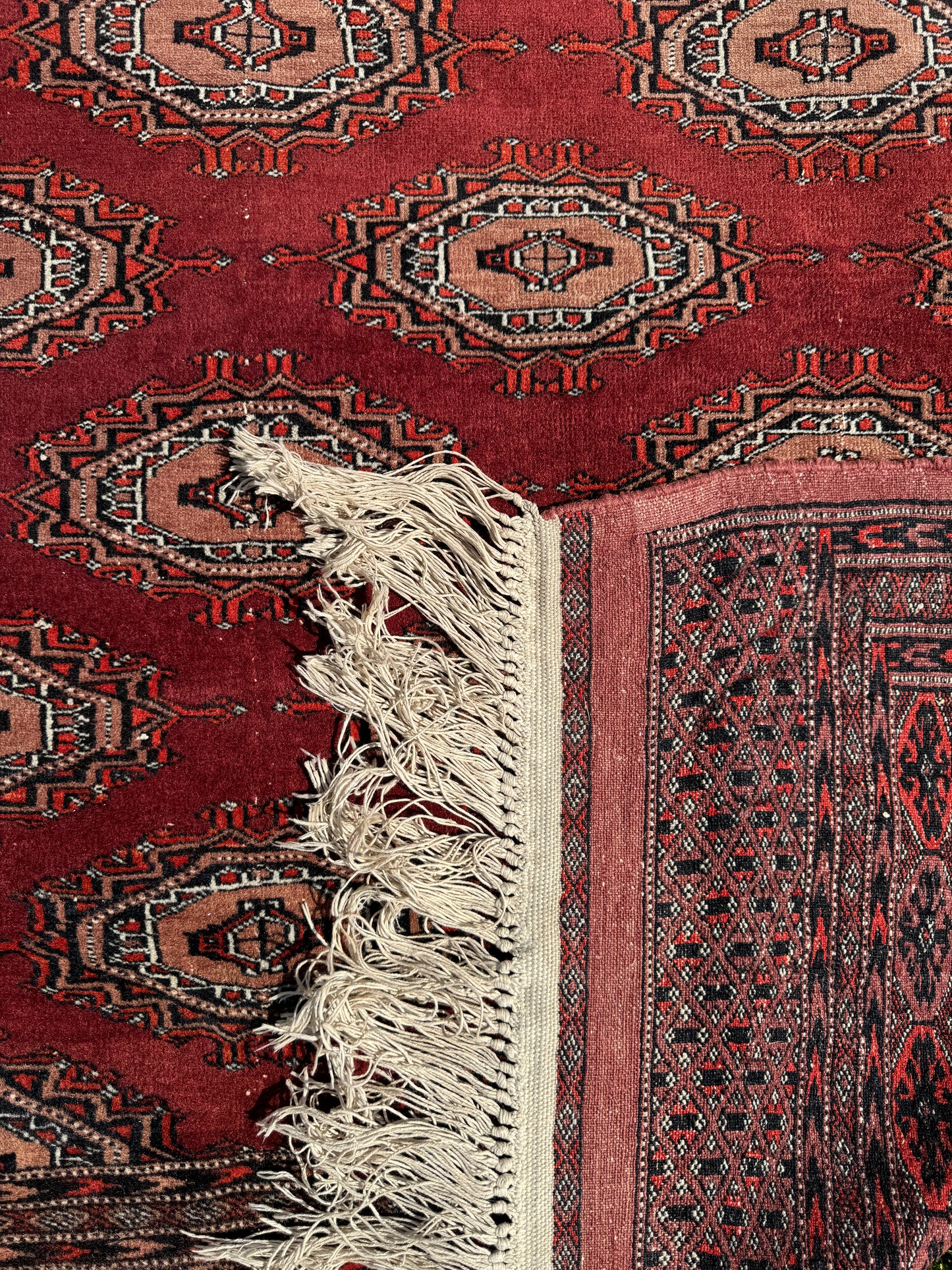 Tekke Bokhara/Royal Bokhara Style Rug