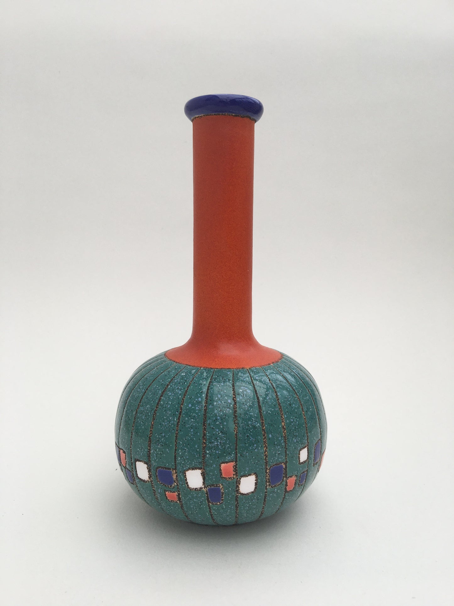 Eduardo Vega Vase