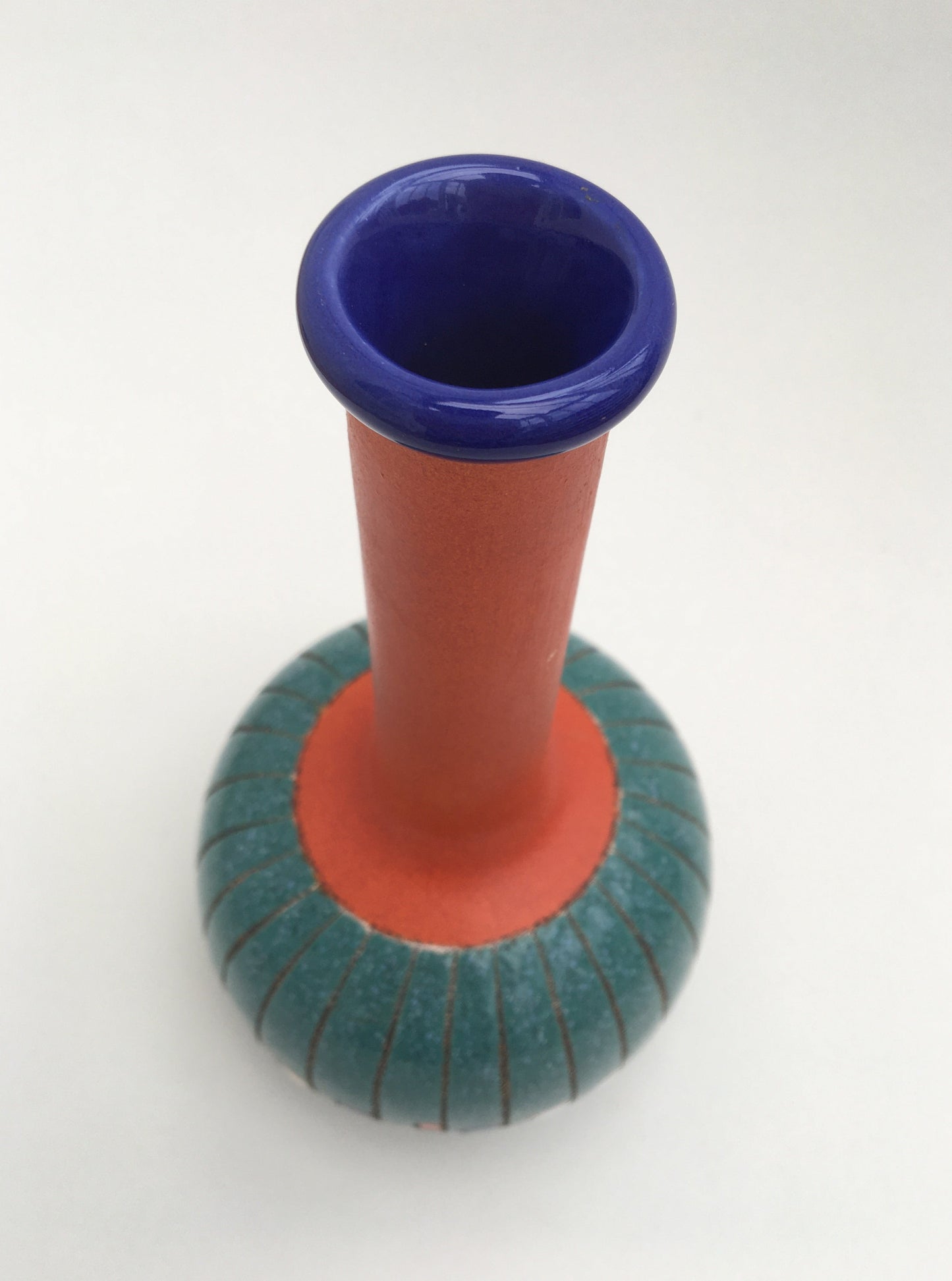 Eduardo Vega Vase