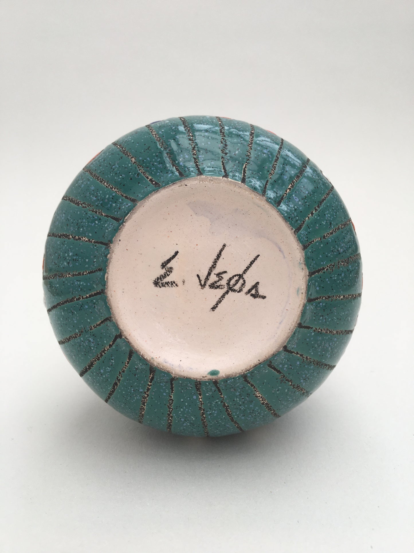 Eduardo Vega Vase